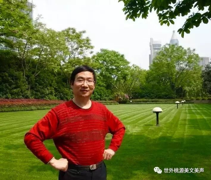歐陽(yáng)小文，最新詩(shī)迷的預(yù)測(cè)與展望